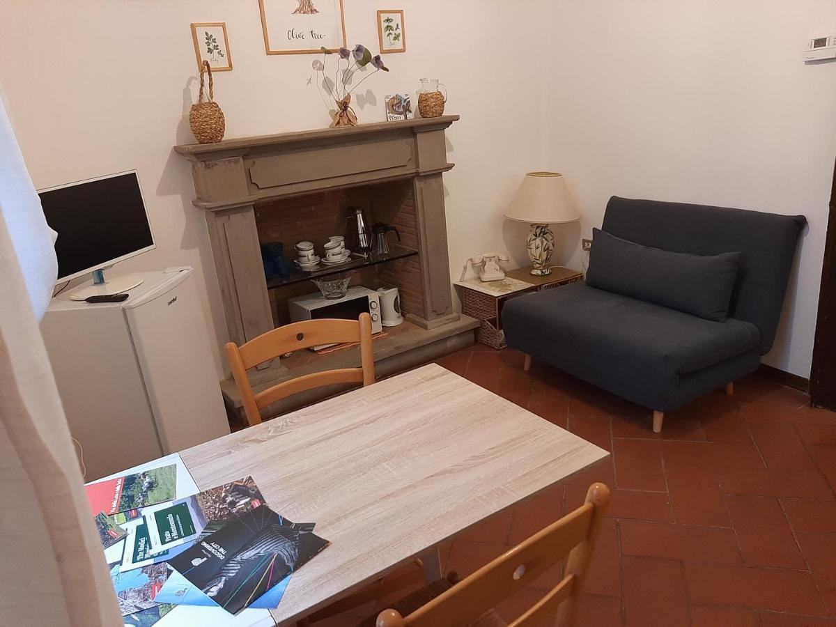Ferienwohnung La Casina Della Volpe Prato  Exterior foto